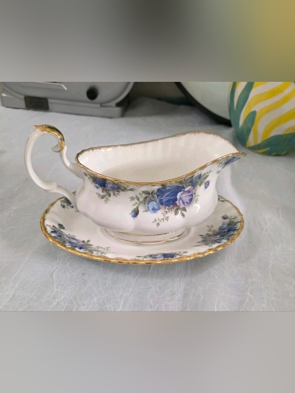 1987 Royal Albert Moonlight Rose Gravy Boat Made In England